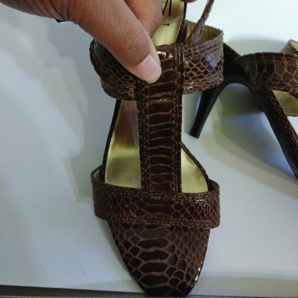 ANN MARINO WOMENS SANDALS, SZ 11